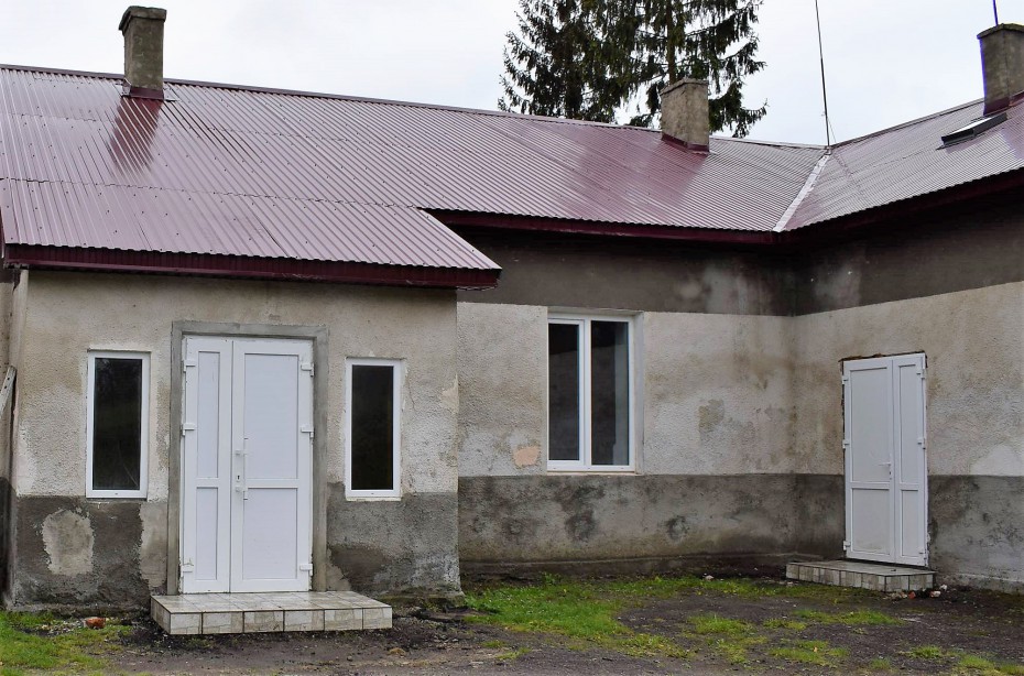 Зреалізовано проєкт "Капітальний ремонт із заміною вікон та дверей у будівлі філії Бібрського ОЗЗСО І-ІІІ ст. ім. Уляни Кравченко с. Любешка І-ІІ ст.  Бібрської міської ради"