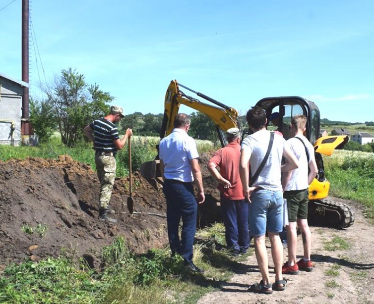 БУДІВНИЦТВО КАНАЛІЗАЦІЇ У ВЕЛИКИХ ГЛІБОВИЧАХ